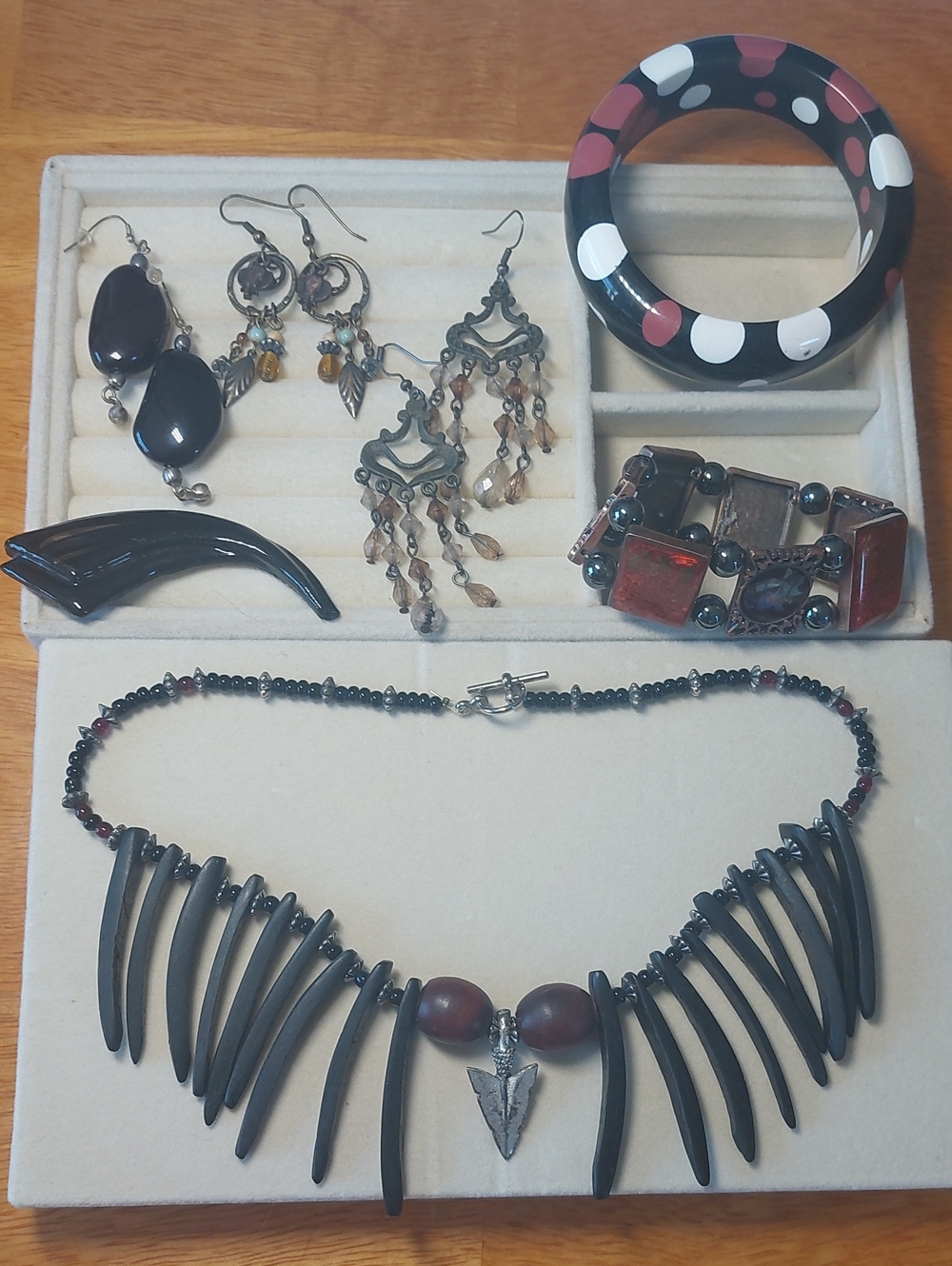 Vintage Boho Tribal Jewelry Lot - Claw Necklace, Bangle, Brooch, Earrings 7pc